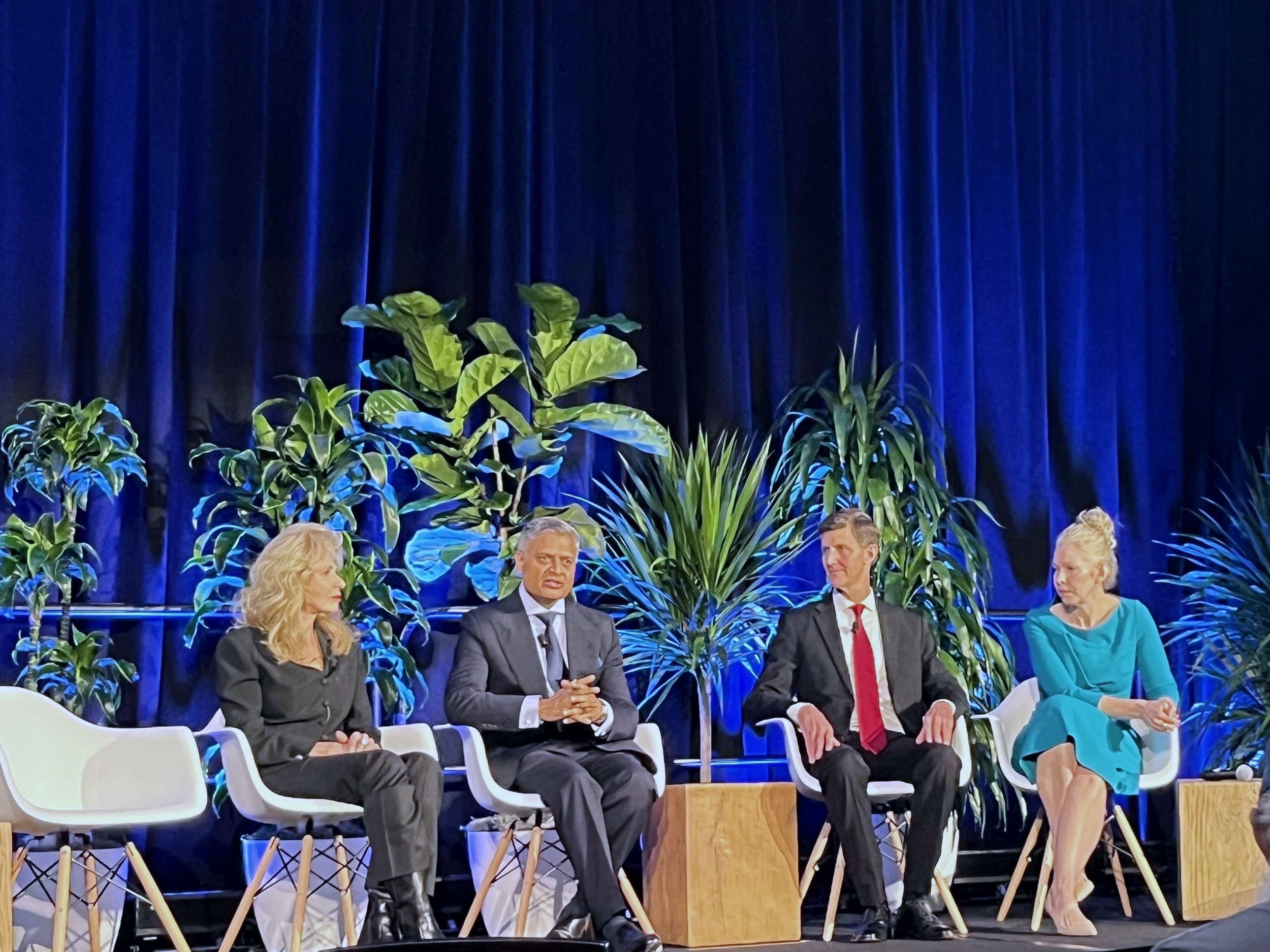 Dr. Julie Pullen on an EarthX panel discussing environmental leadership, business, public service, and science.